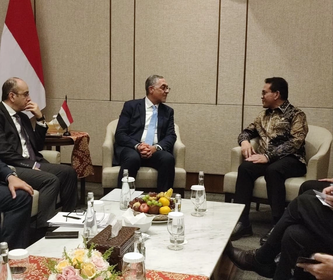 خلال الزيارة