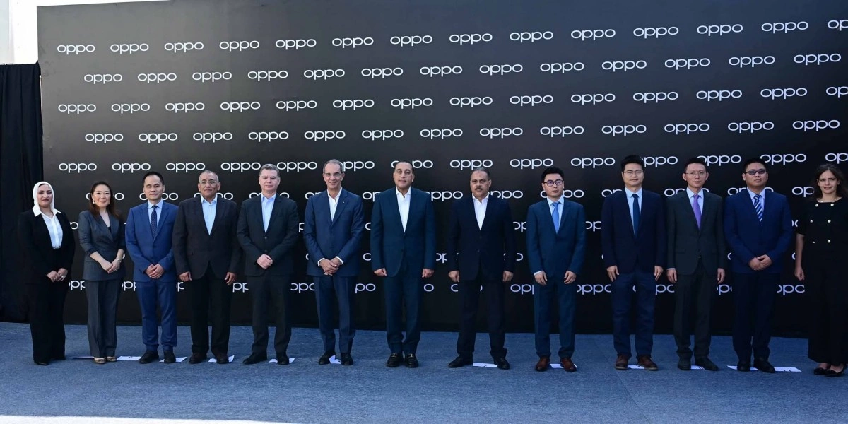 رئيس الوزراء يفتتح مصنع شركة أوبو1