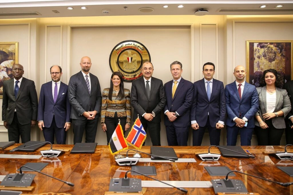 شركة دندرة للطاقة الشمسية