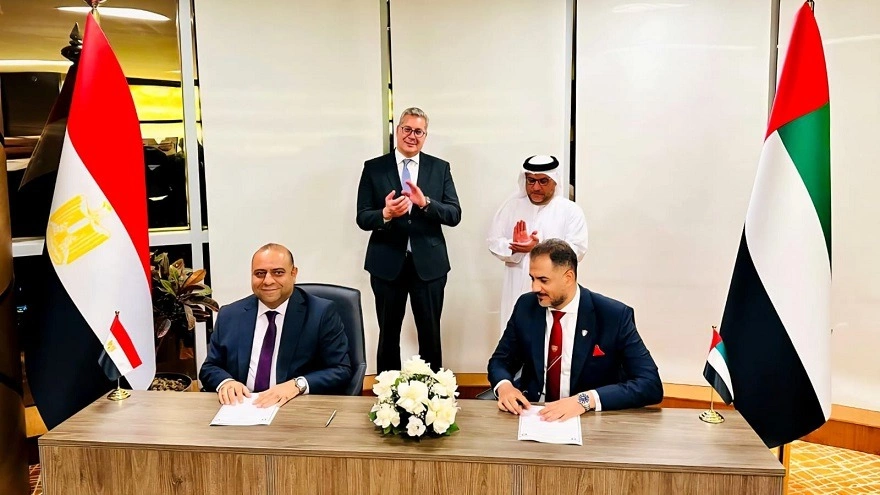 مصر والإمارات توقعان اتفاقية لإنشاء منطقة لوجستية