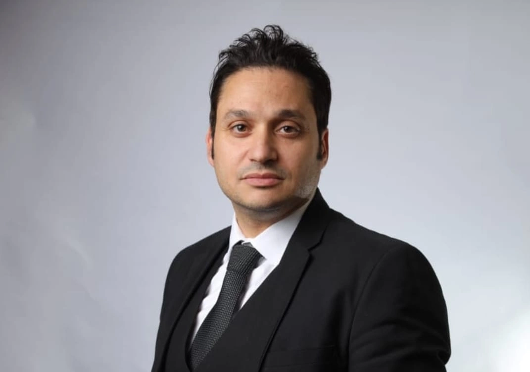 المهندس إيهاب عمر1