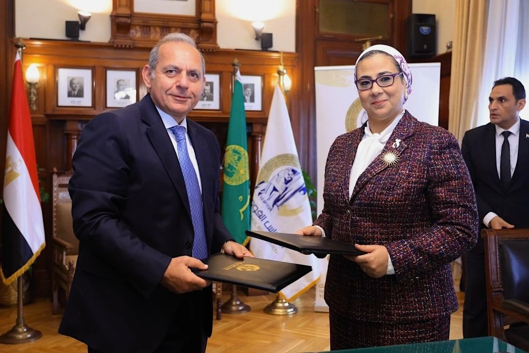 بنك مصر والمجلس القومي للمرأة يوقعان بروتوكول