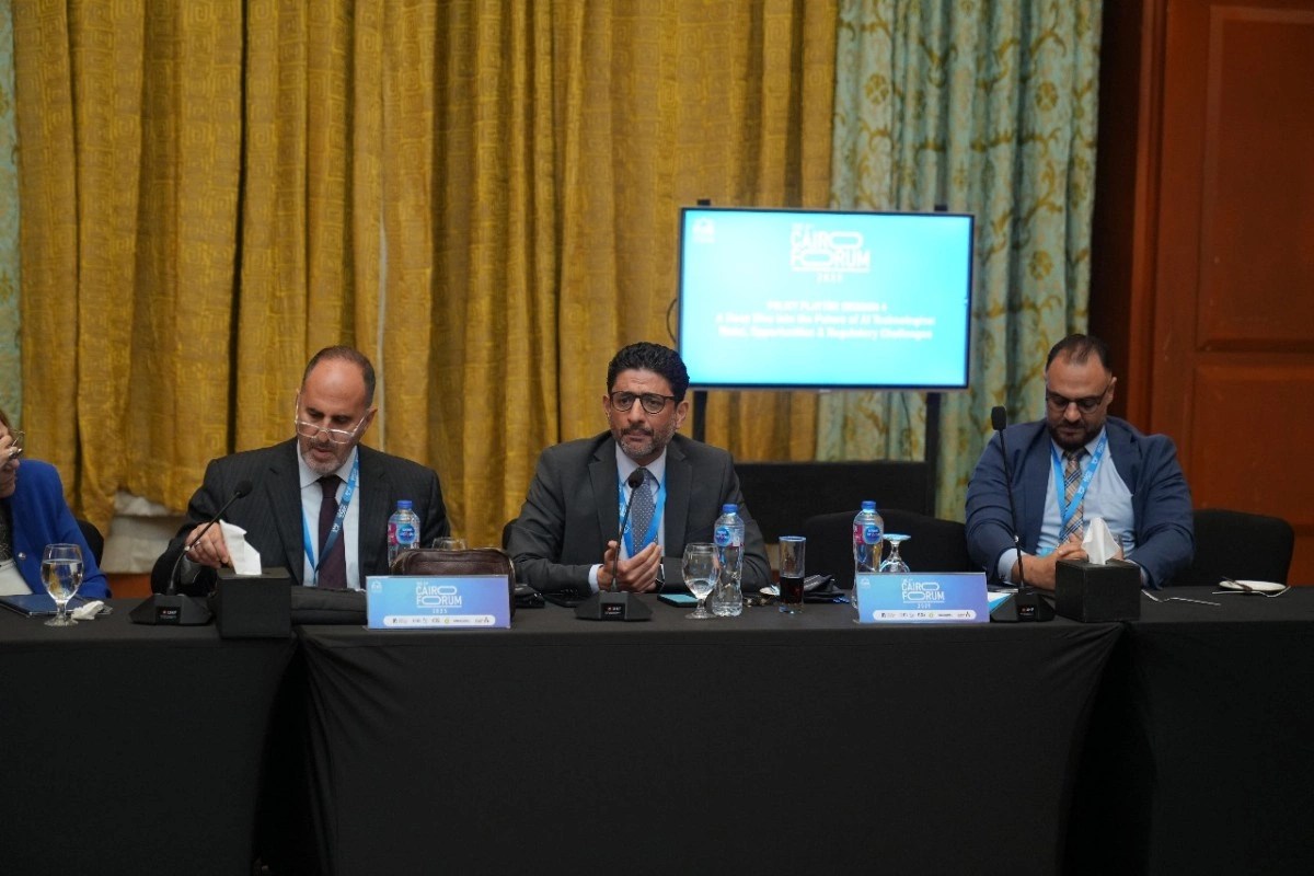 منتدى القاهرة Cairo Forum 2 في جلسة مغلقة