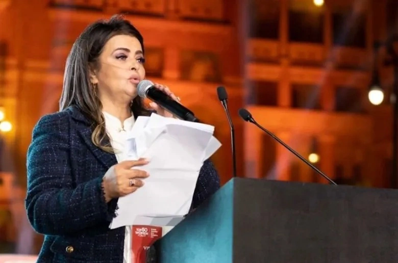 دينا عبد الفتاح مؤسس ورئيس منتدى الخمسين سيدة