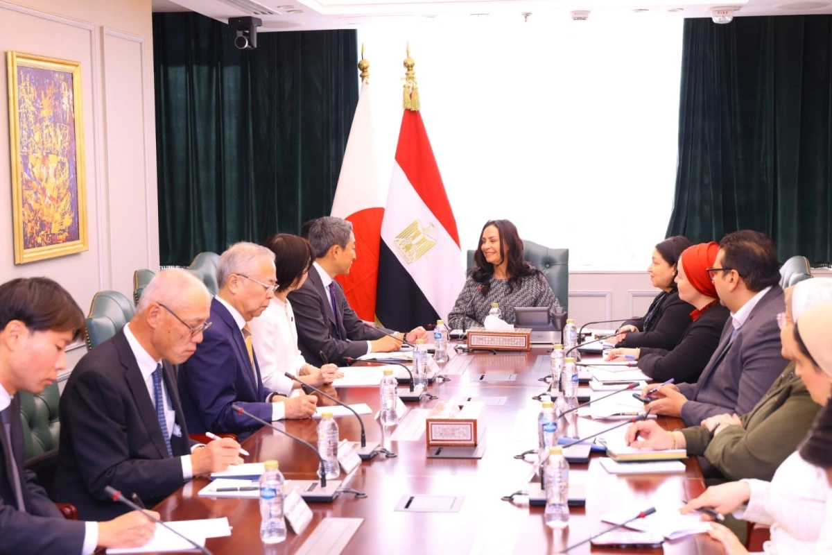 وزيرة التضامن مع وفداً من أعضاء مجلس المستشارين الياباني3