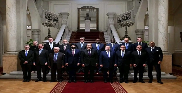 رئيس الوزراء يلتقي رئيس مجموعة البنك الدولي