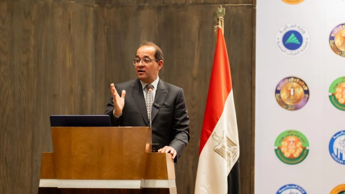 وزير المالية في حوار مفتوح مع قيادات الضرائب العقارية5