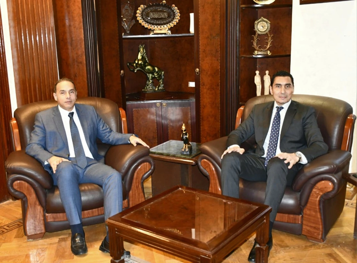 وزير الشباب والرياضة يبحث مع رئيس هيئة الرقابة المالية