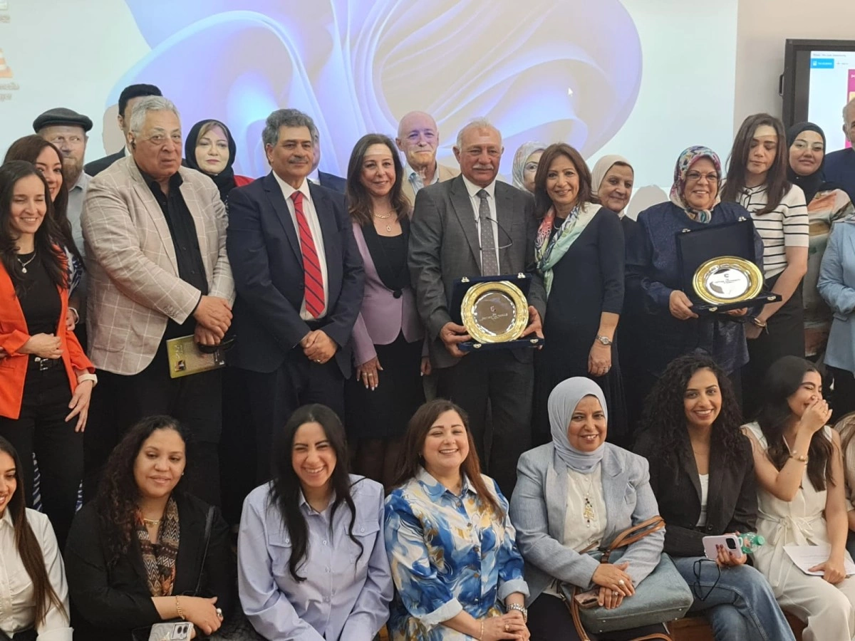 الجامعة البريطانية في القاهرة تُكرّم لولا زقلمة